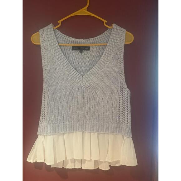English Factory Sweaters - ENGLISH FACTORY Sweater Vest Womens Medium Grey VNeck Layered Hem Stylish
